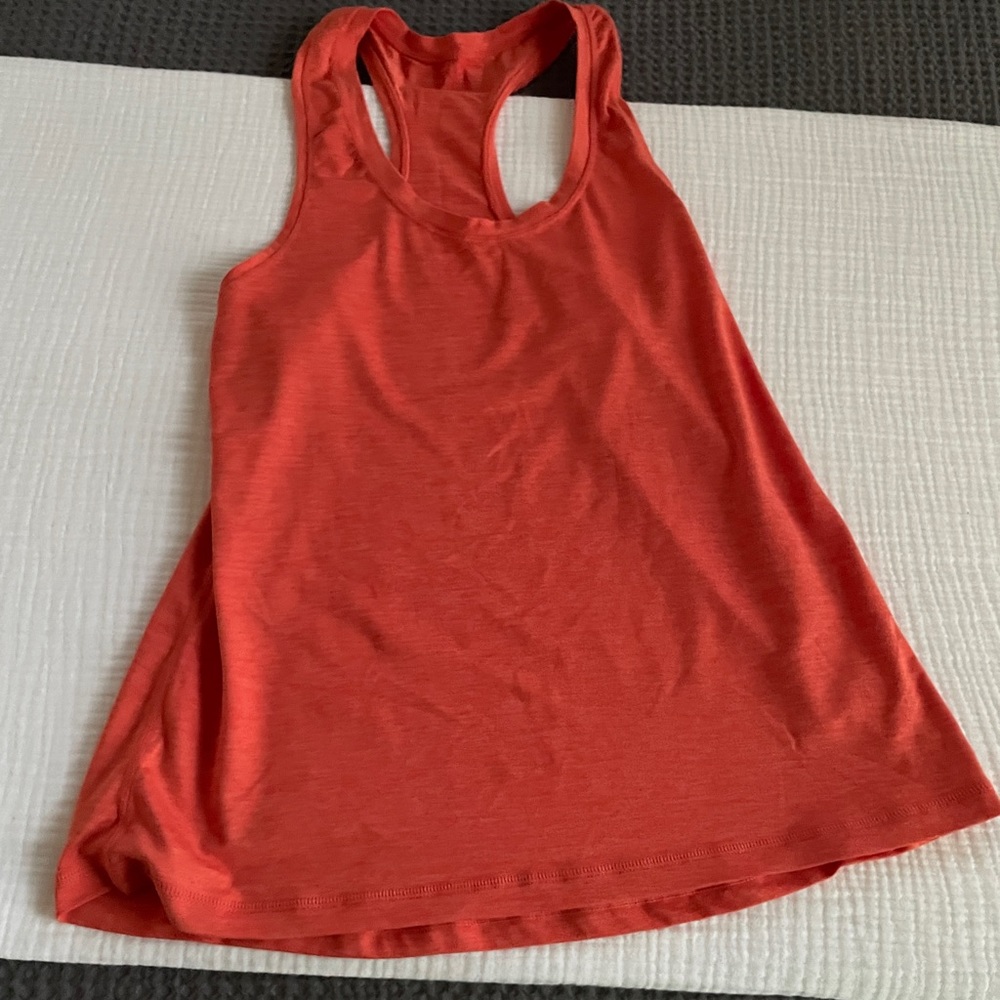 Vuori Lux Performance Tank